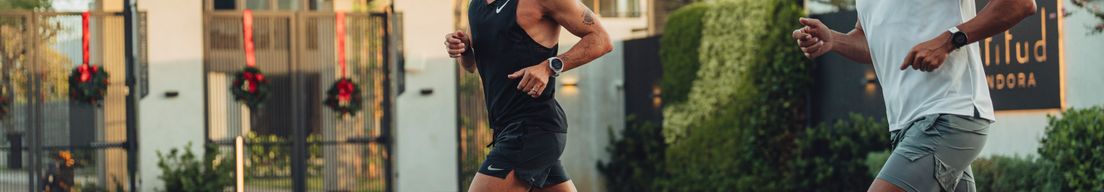 Fotos Running Lindora by Sebastian Coto cover