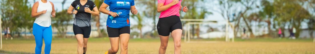 Polideportivos by Bernal Mendoza Ballestero cover