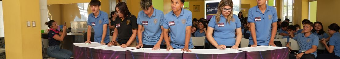 Colegio Redentorista San Alfonso by Competencias Plasma cover