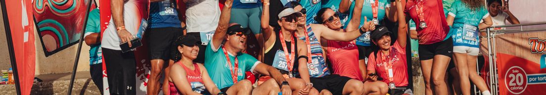 Fotos Media Maratón Puntarenas 2025 by Sebastian Coto cover