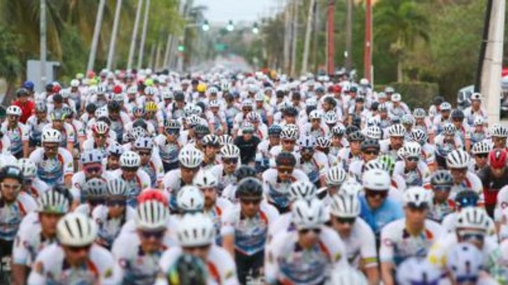 L’Étape Mazatlán by Tour de France 2025 cover