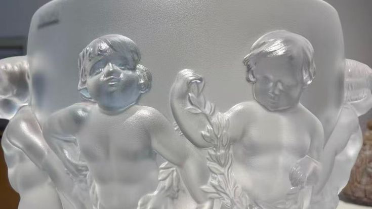 Vase cover