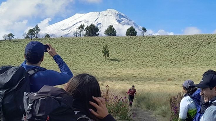 Iztaccíhuatl: Sendero Alpino cover