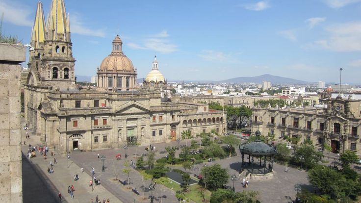 DEKA Guadalajara cover