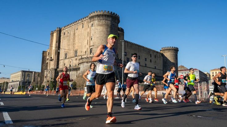 Maratona di Napoli cover
