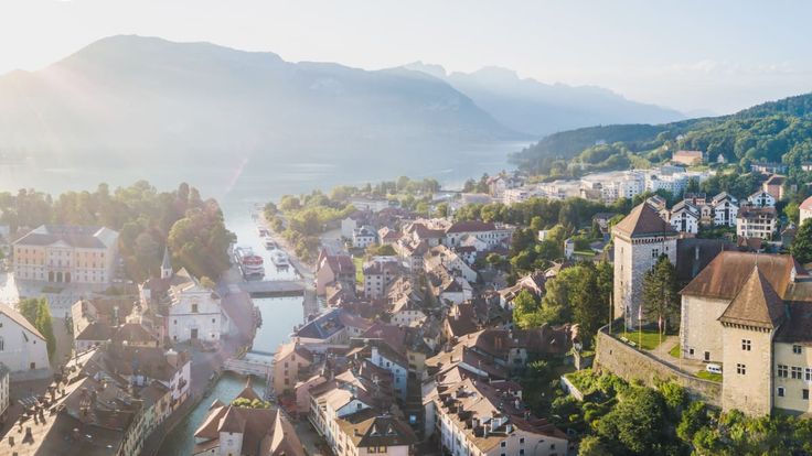 Triathlon International du Lac d'Annecy cover
