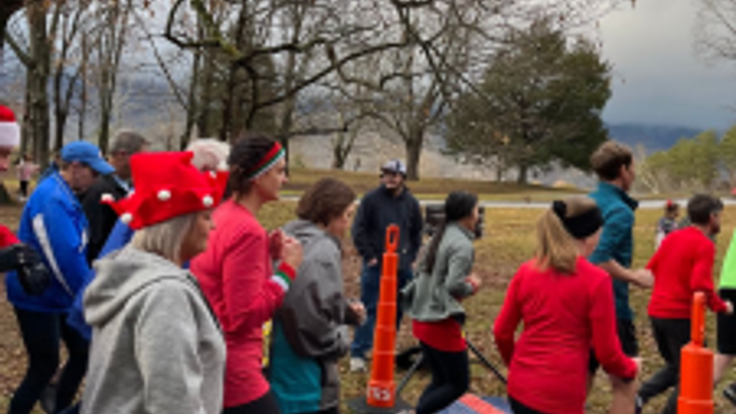 Cove Lake Christmas Dash cover