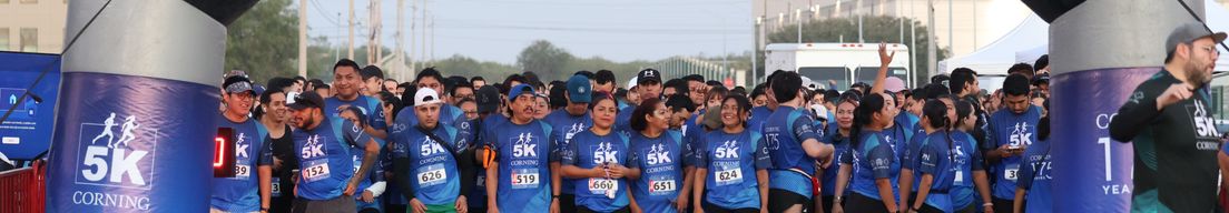 Flash PhotographyによるCarrera 5K Corning 2026のカバー
